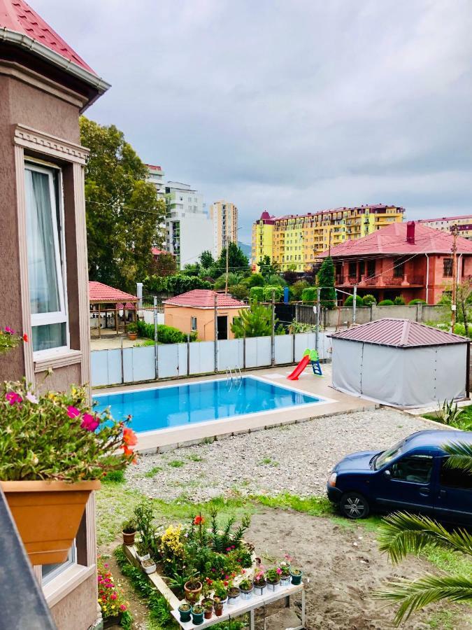 #Home-11 Batoemi Buitenkant foto